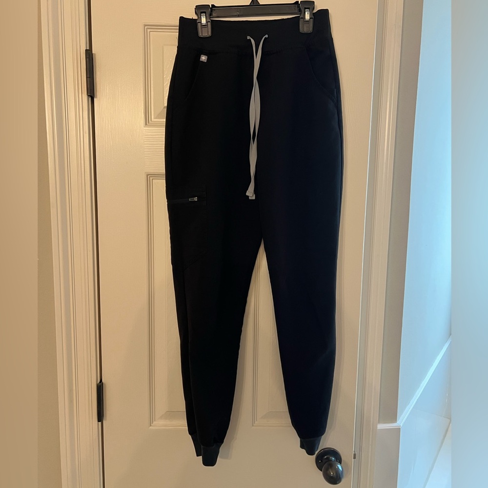 FIGS Black High-waisted Zamora Jogger Scrub Pants XS